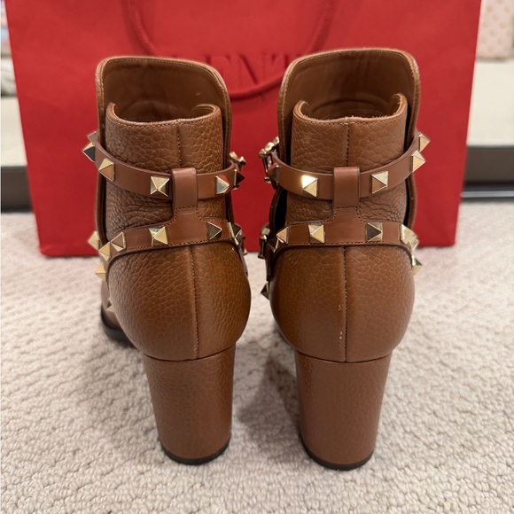 Authentic Valentino Rockstud Boots EU37 - Picture 6 of 12